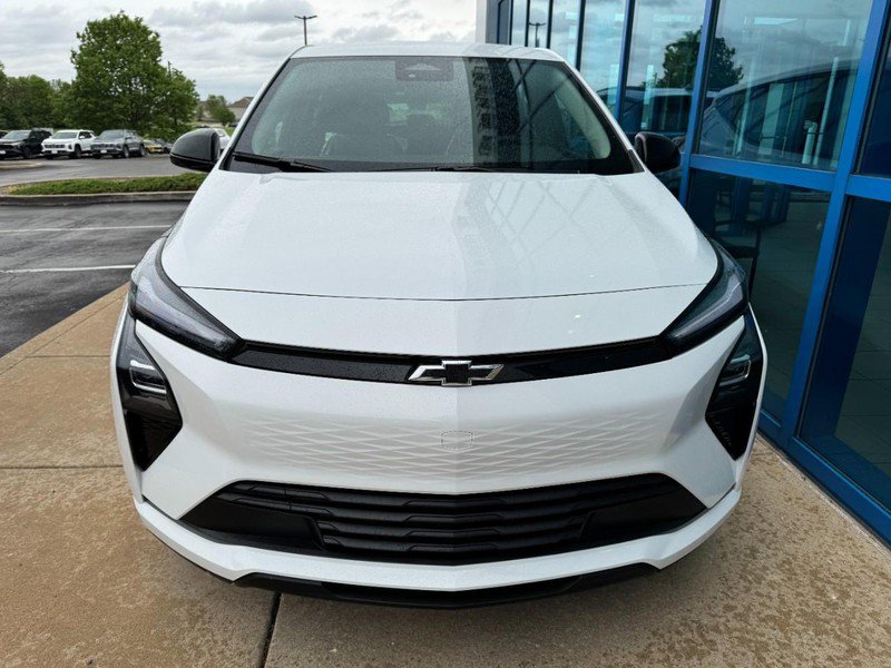 New 2027 Chevrolet Bolt LT image 5