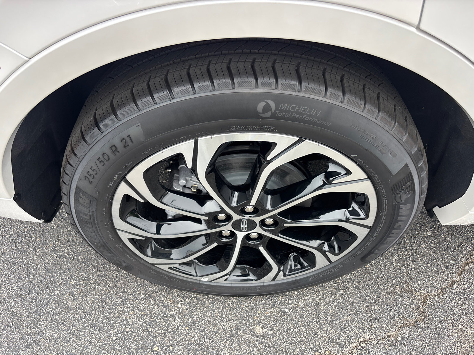 New 2026 Lincoln Nautilus Reserve AWD/4WD image 10