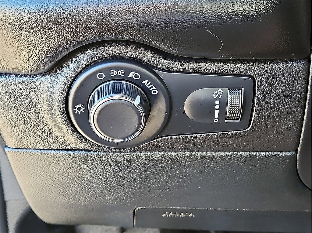 Used 2024 Dodge Durango GT image 24