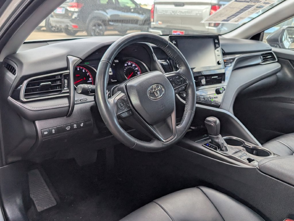 Used 2022 Toyota Camry XSE AWD/4WD image 4