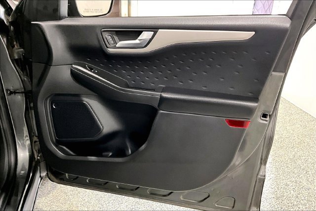 Used 2020 Ford Escape SEL AWD/4WD image 37