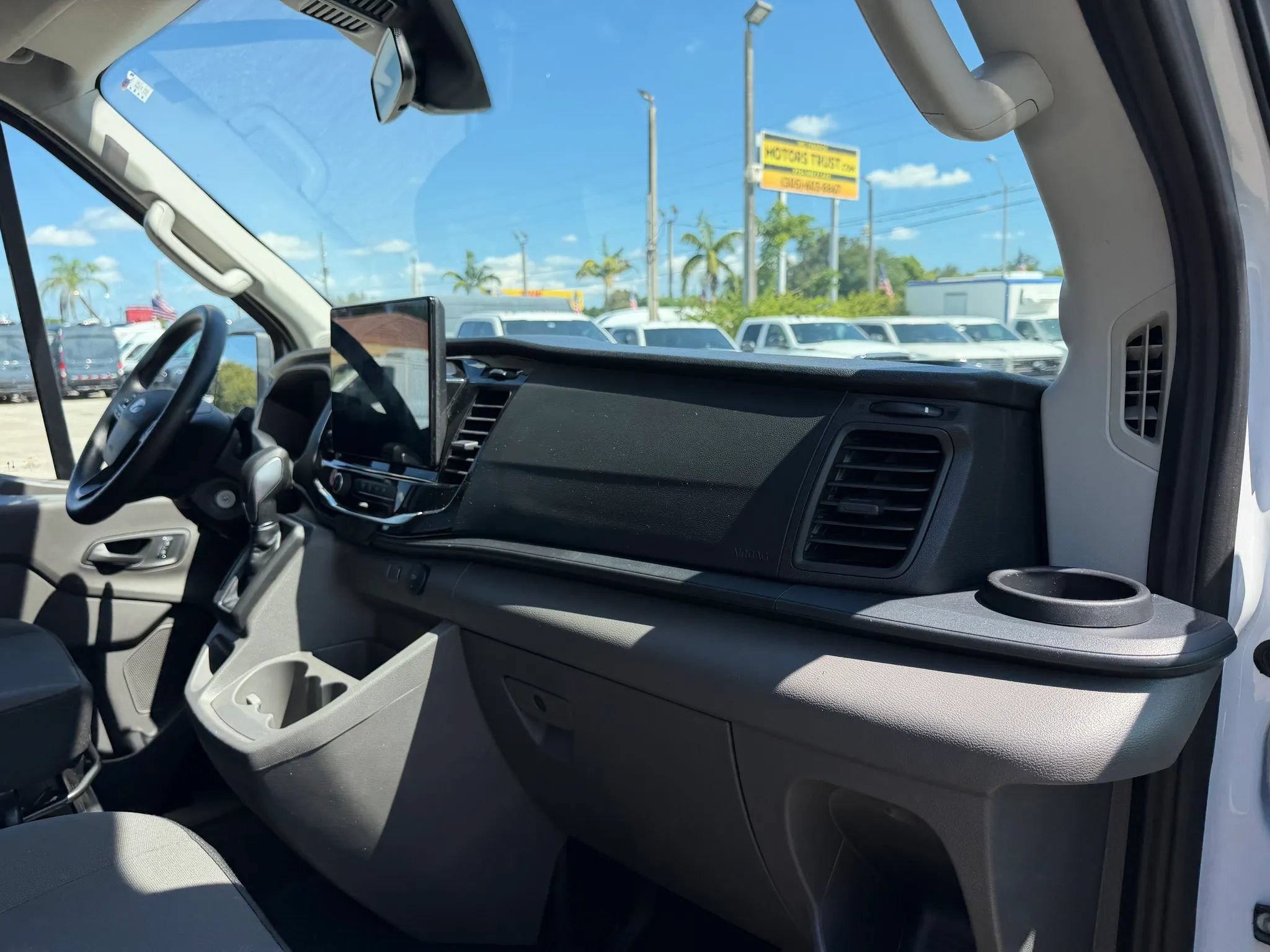 Used 2024 Ford Transit 350 148 High Roof Wagon RWD image 19