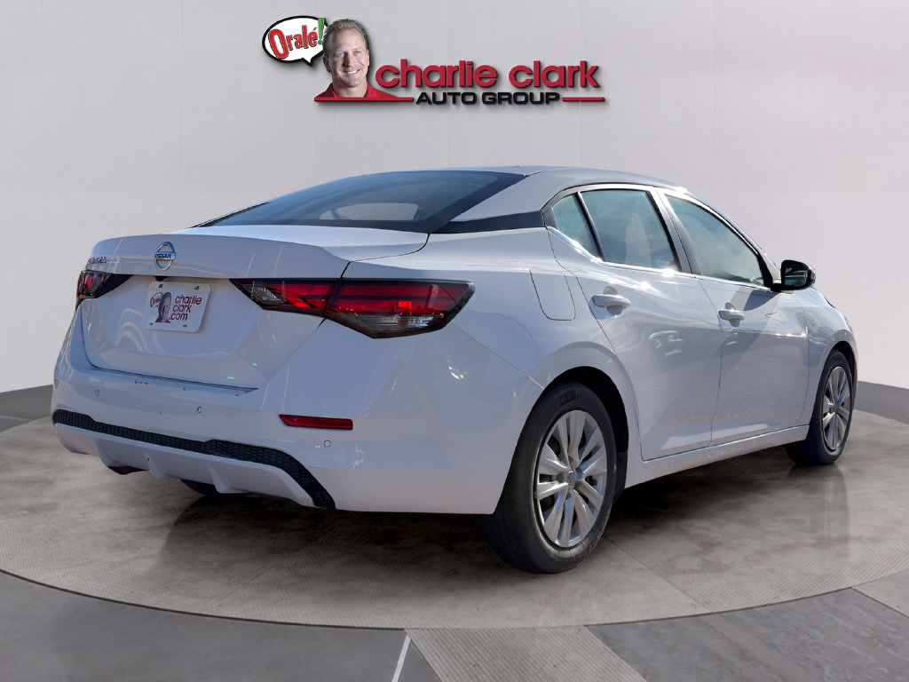 Certified 2023 Nissan Sentra S FWD image 5