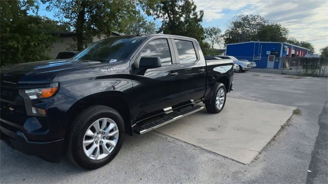 Certified 2022 Chevrolet Silverado 1500 Custom image 4