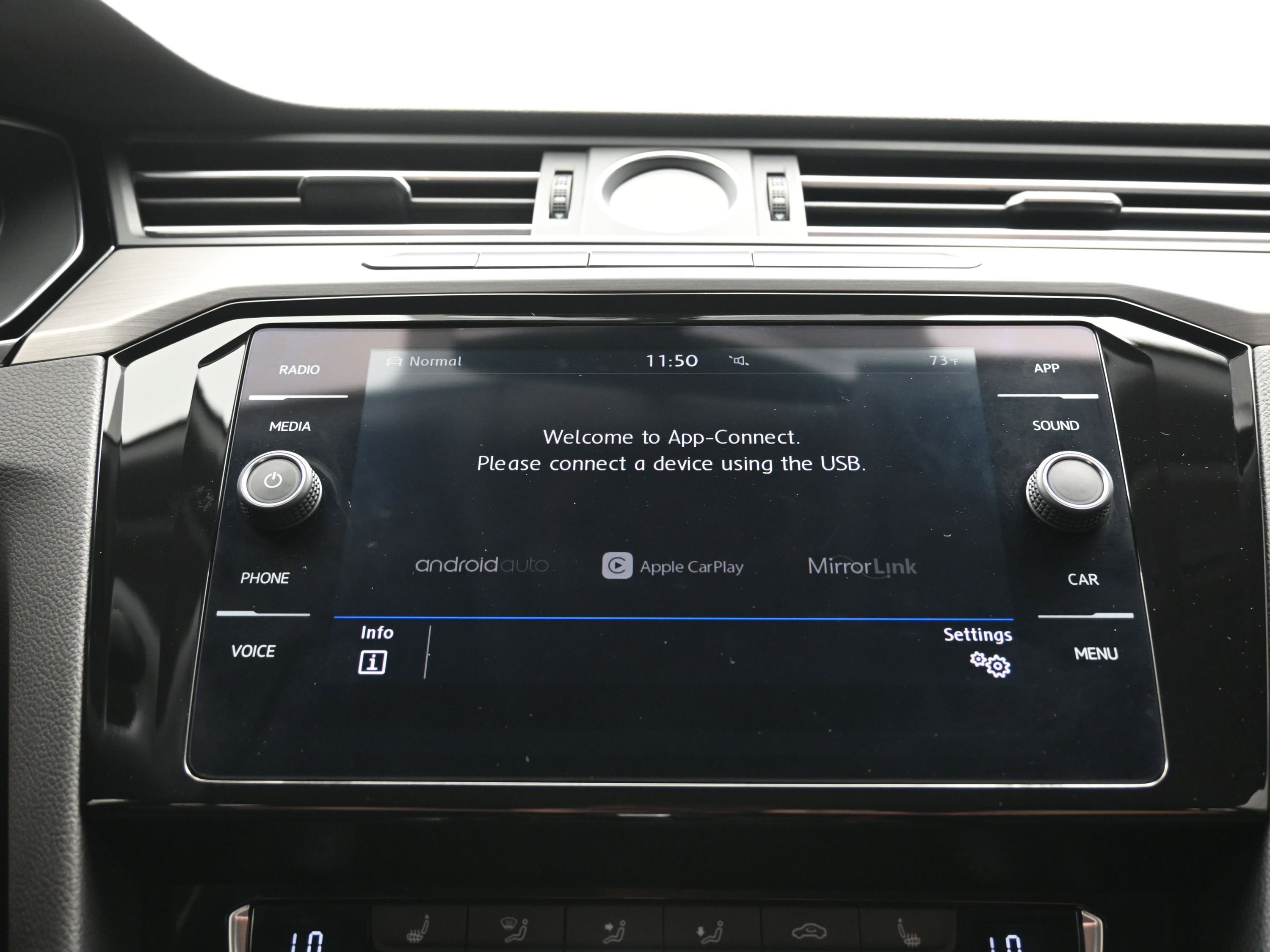 Used 2019 Volkswagen Arteon SE image 33