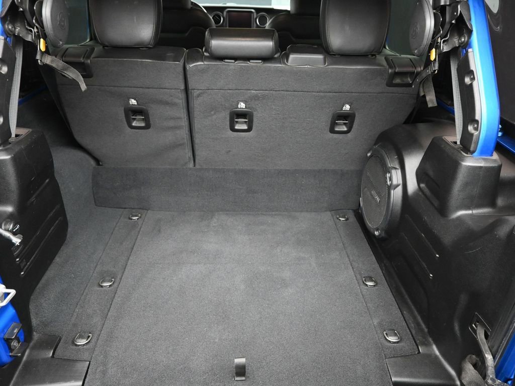 Used 2022 Jeep Wrangler Unlimited Rubicon 4xe w/ Cold Weather Group image 9