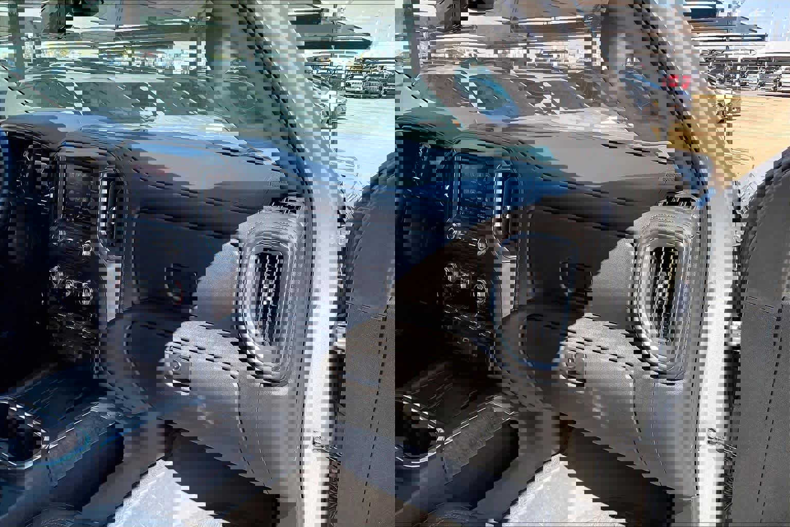 Certified 2022 GMC Sierra 2500 Denali w/ Denali Ultimate Package image 19