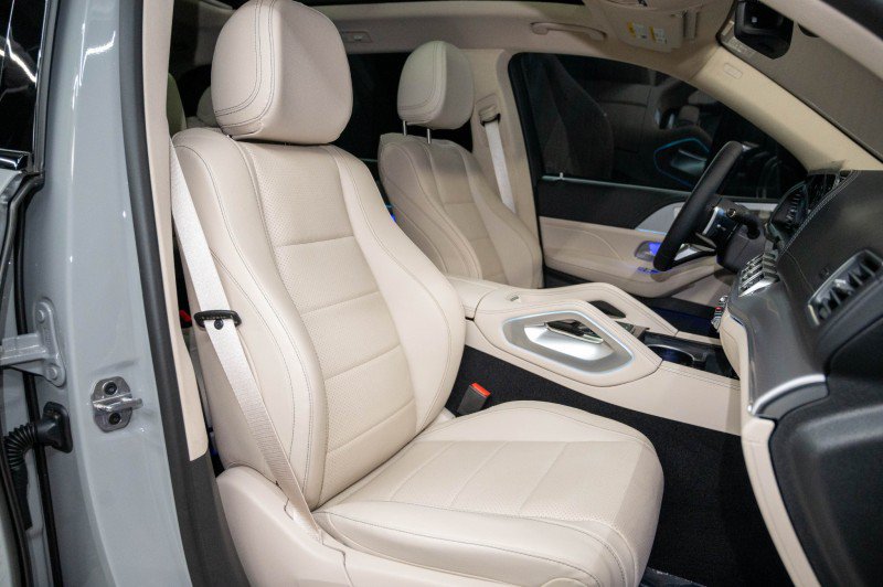 New 2026 Mercedes-Benz GLS 450 4MATIC image 13