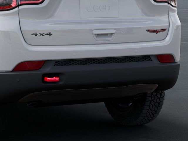 New 2026 Jeep Compass Trailhawk image 13
