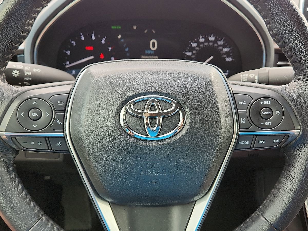 Used 2019 Toyota Avalon XLE w/ Carpet Mat Package FWD image 11