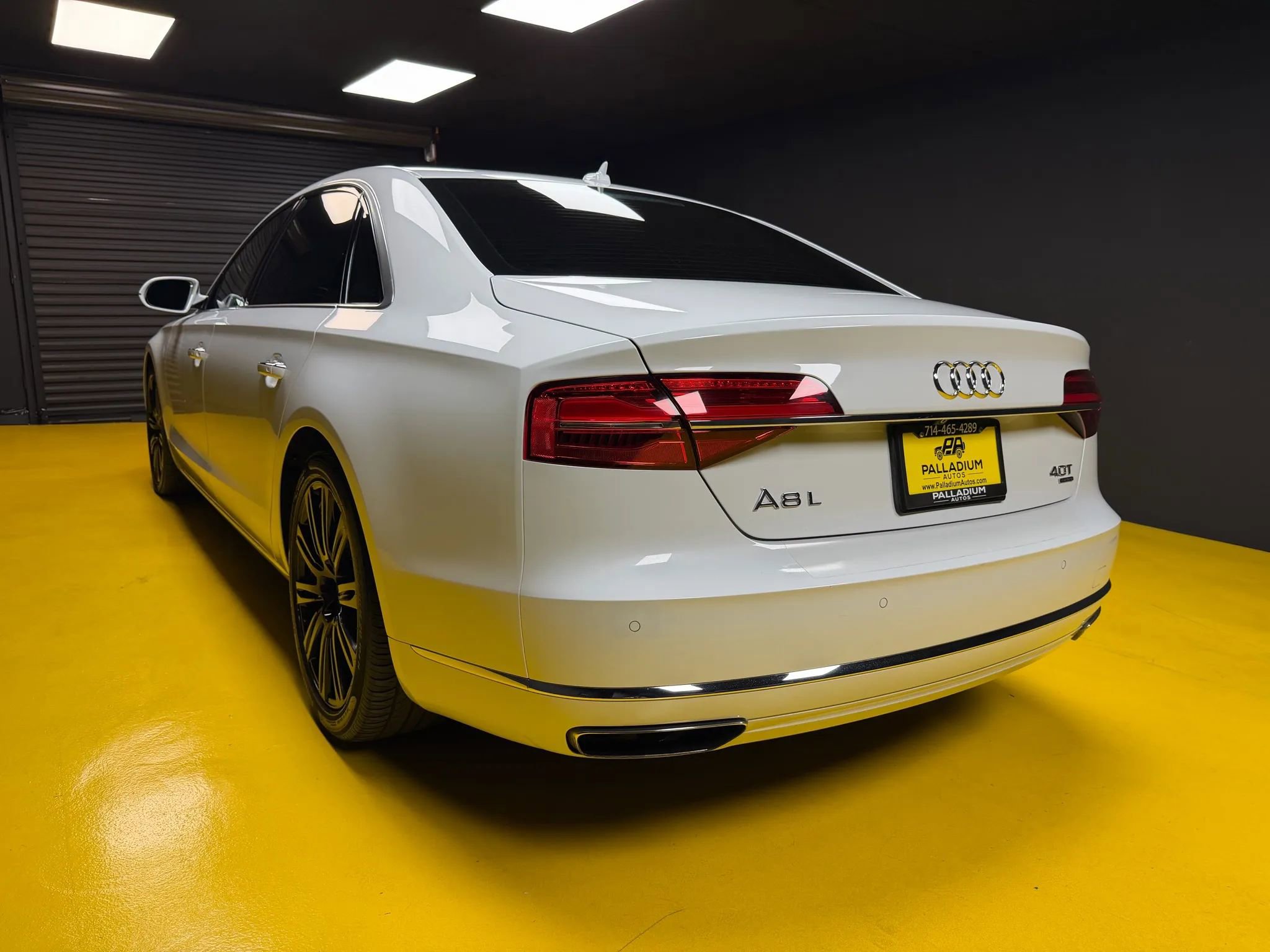 Used 2015 Audi A8 L 4.0T w/ Premium Package image 4