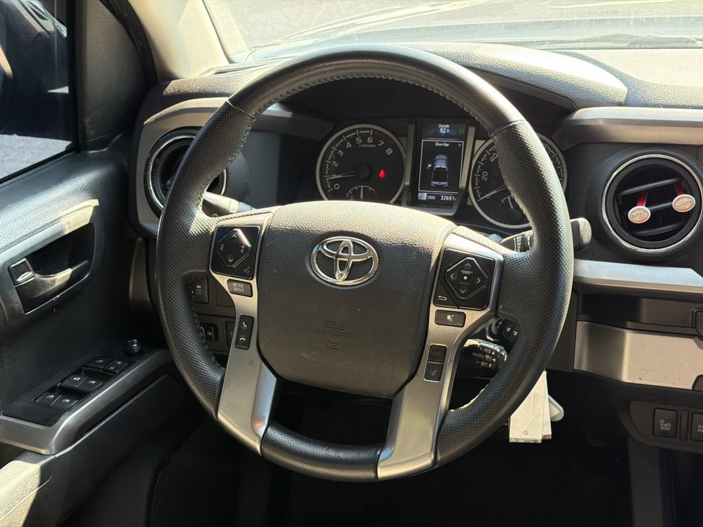 Used 2022 Toyota Tacoma SR5 w/ Technology Package RWD image 28