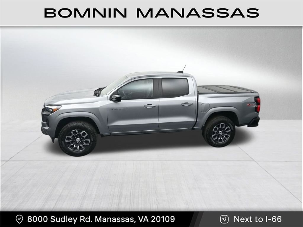 Used 2024 Chevrolet Colorado Z71 w/ Z71 Convenience Package 2 image 19