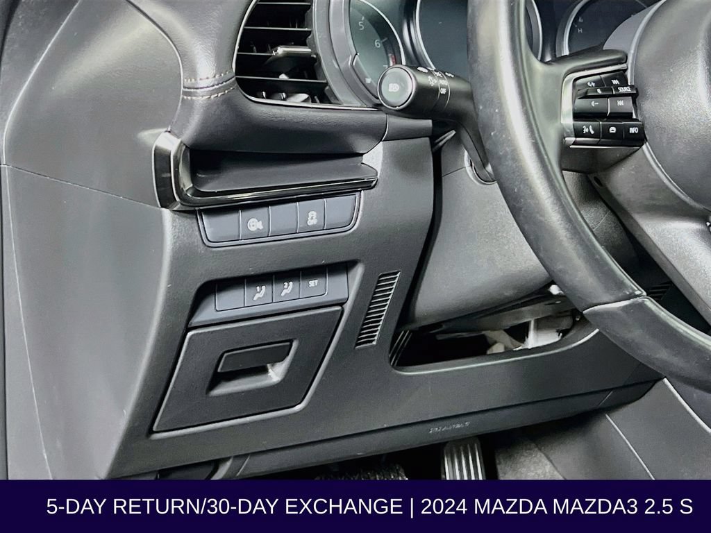 Used 2024 MAZDA MAZDA3 s FWD image 12