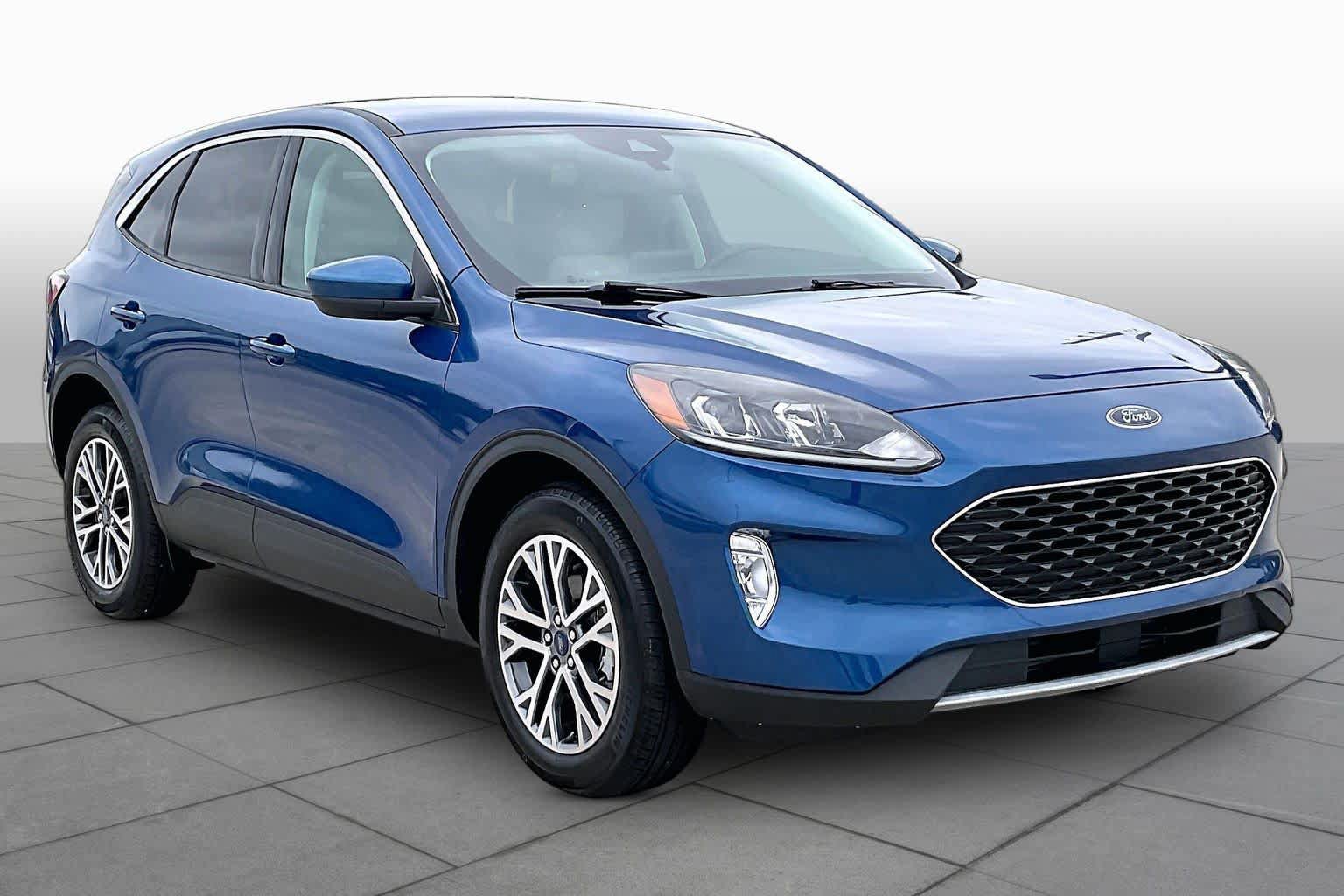 Used 2022 Ford Escape SEL AWD/4WD image 3