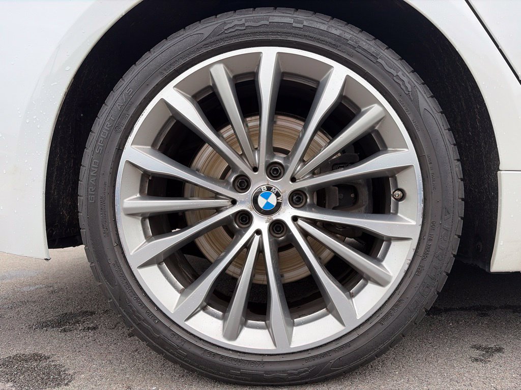 Used 2022 BMW 540i xDrive AWD/4WD image 23
