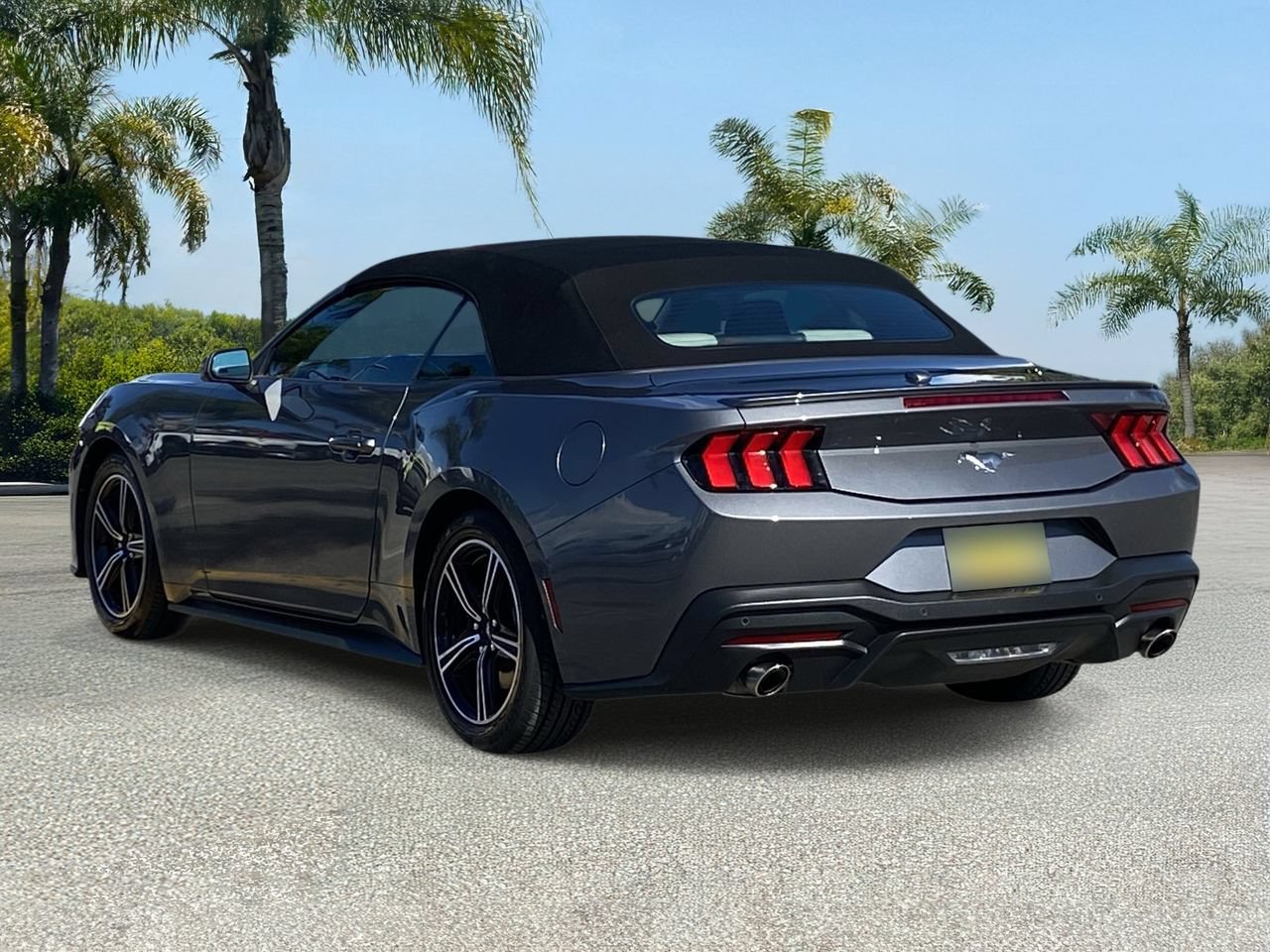 Used 2024 Ford Mustang Premium RWD image 3