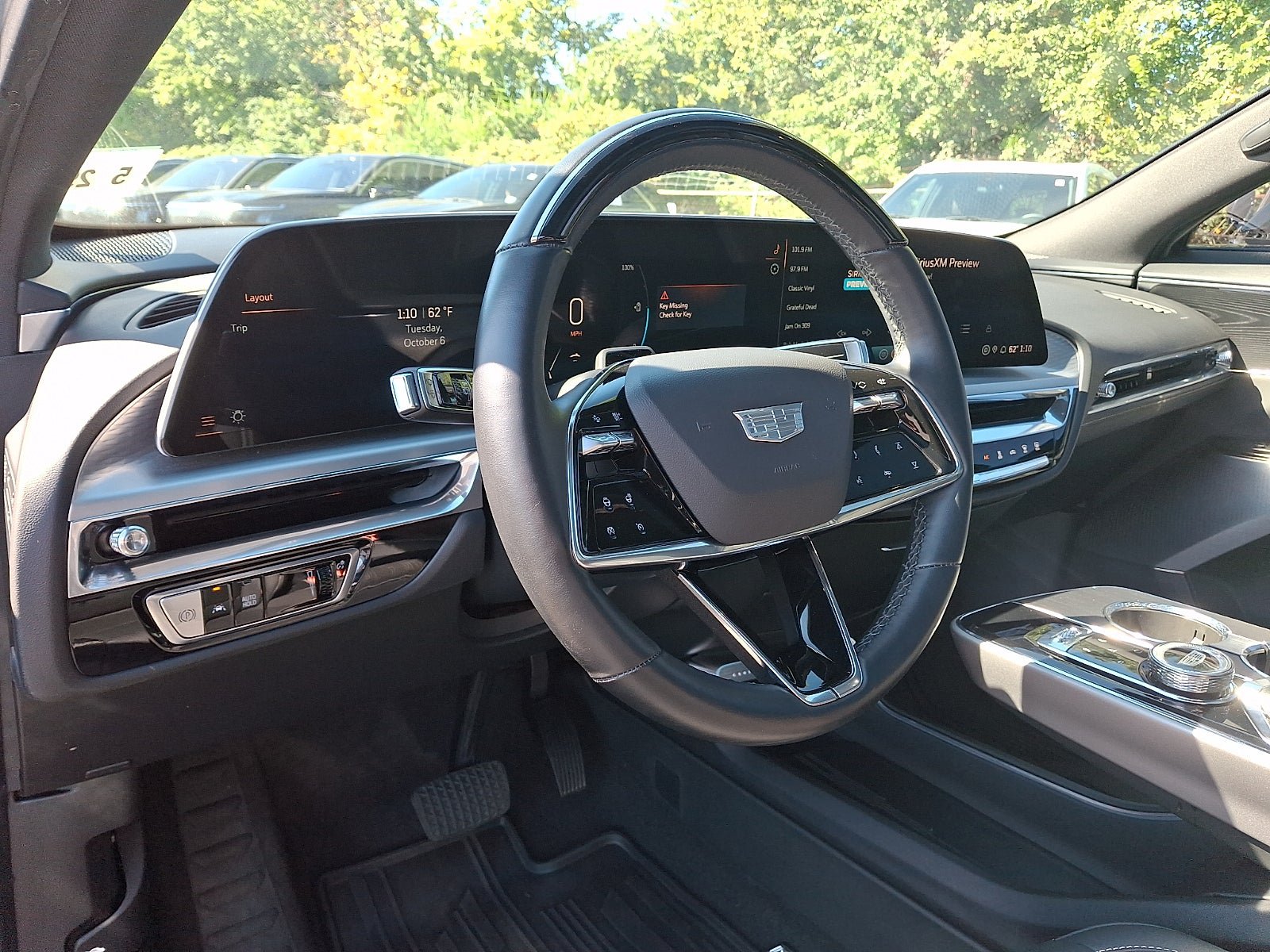 Certified 2024 Cadillac Lyriq Luxury AWD/4WD image 16