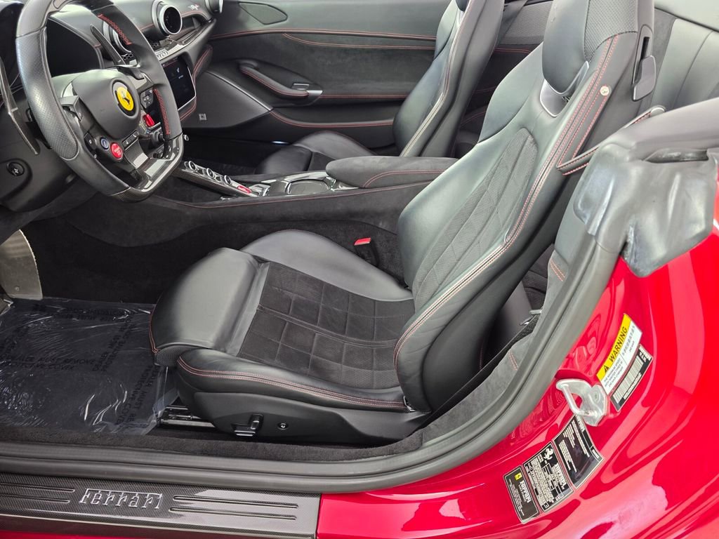 Used 2022 Ferrari Portofino M RWD image 10