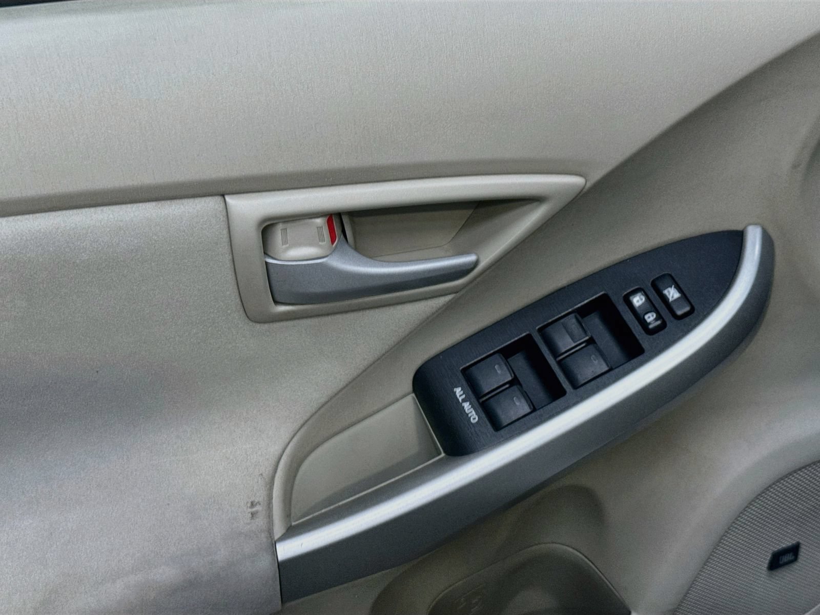 Used 2011 Toyota Prius Three FWD image 18