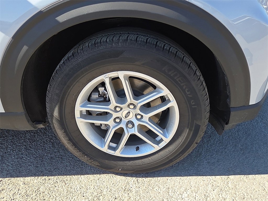 New 2025 Ford Explorer Active image 7