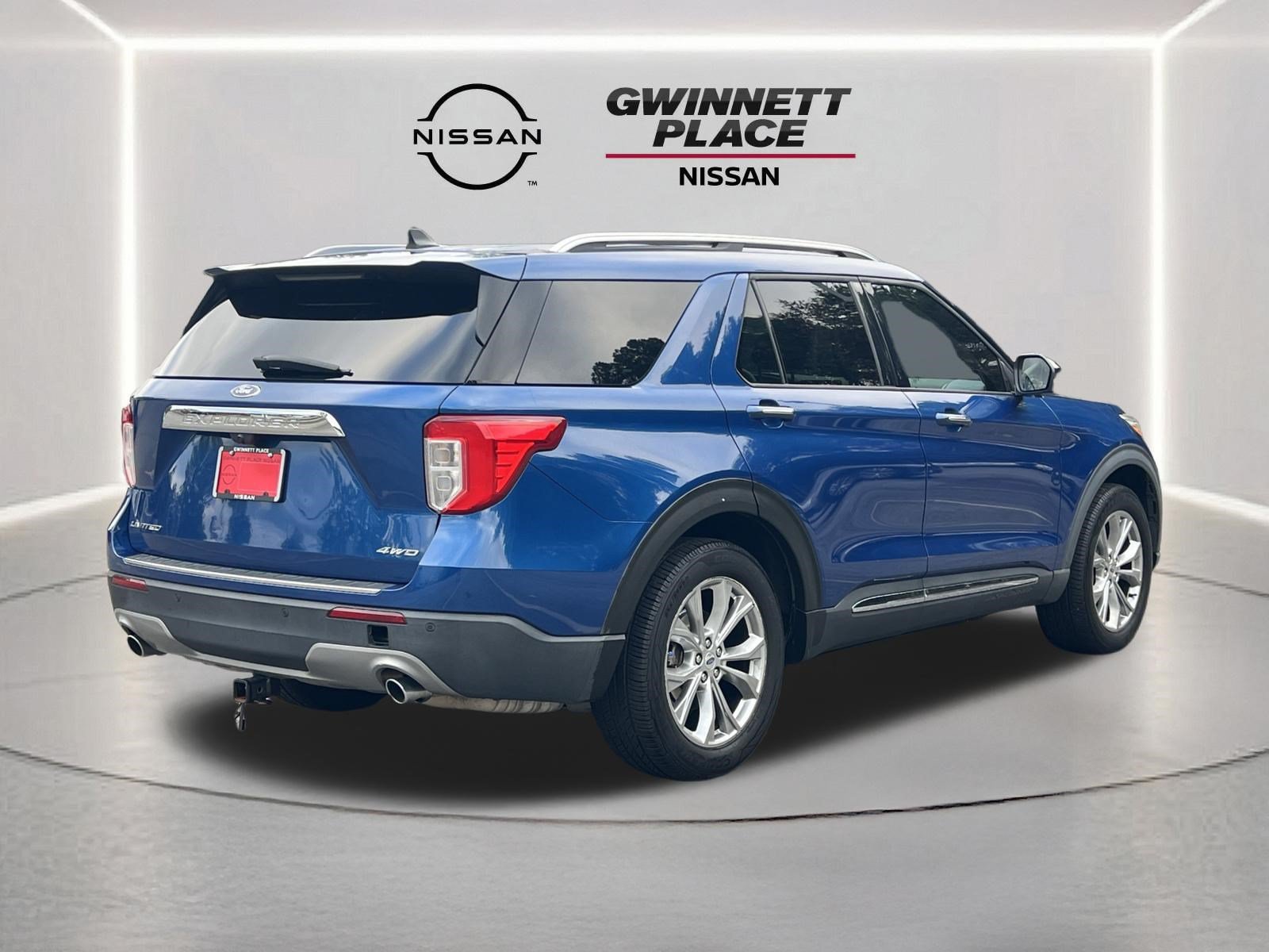 Used 2021 Ford Explorer Limited w/ Equipment Group 301A AWD/4WD image 24