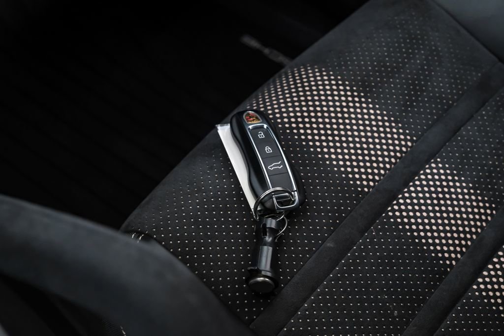 Used 2023 Porsche Cayenne Turbo GT image 76