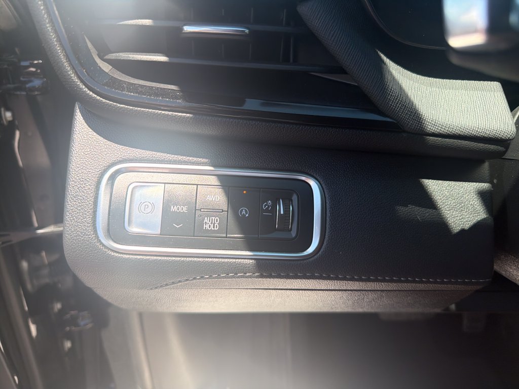 Used 2026 Buick Enclave Preferred AWD/4WD image 34
