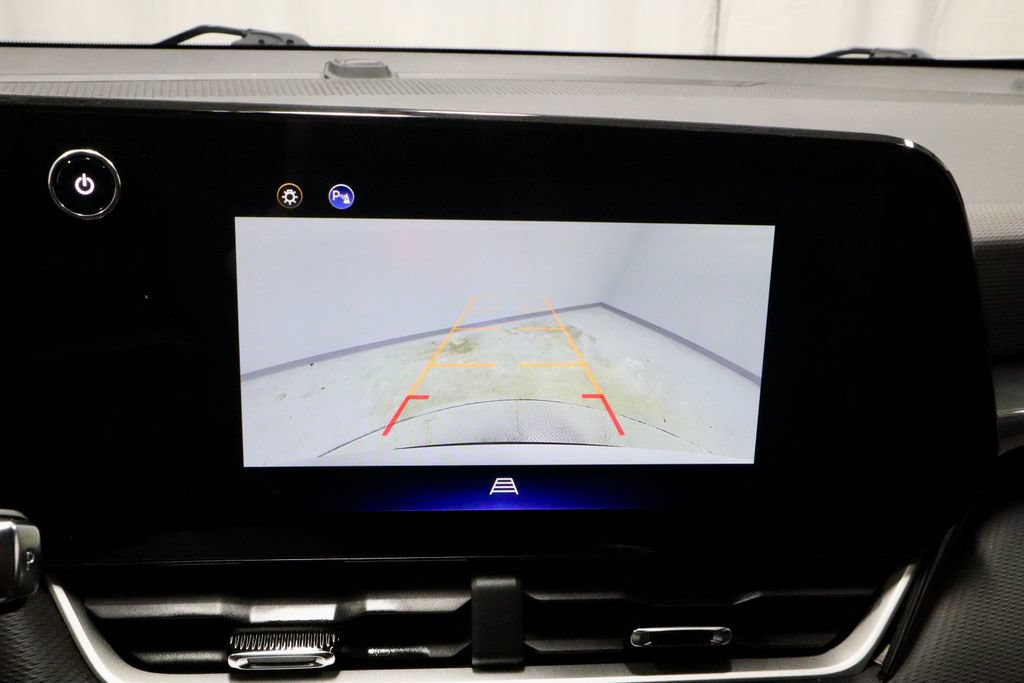 Used 2025 Chevrolet Equinox LT FWD image 2