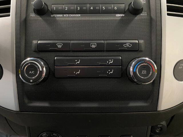 Used 2012 Nissan Xterra PRO-4X AWD/4WD image 25
