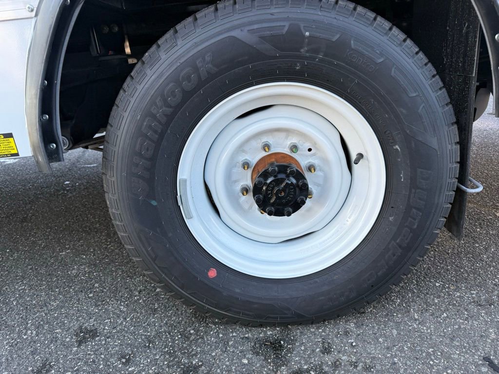 New 2025 Ford E-350 and Econoline 350 Super Duty w/ Power Equipment Group image 9