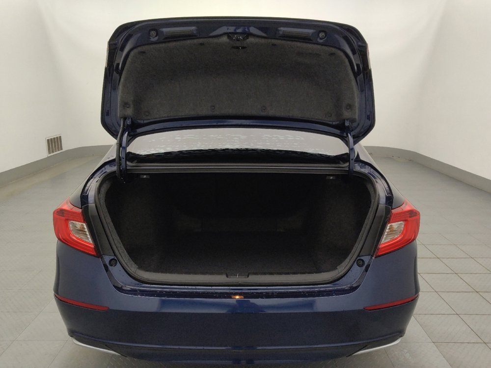 Used 2018 Honda Accord EX image 29