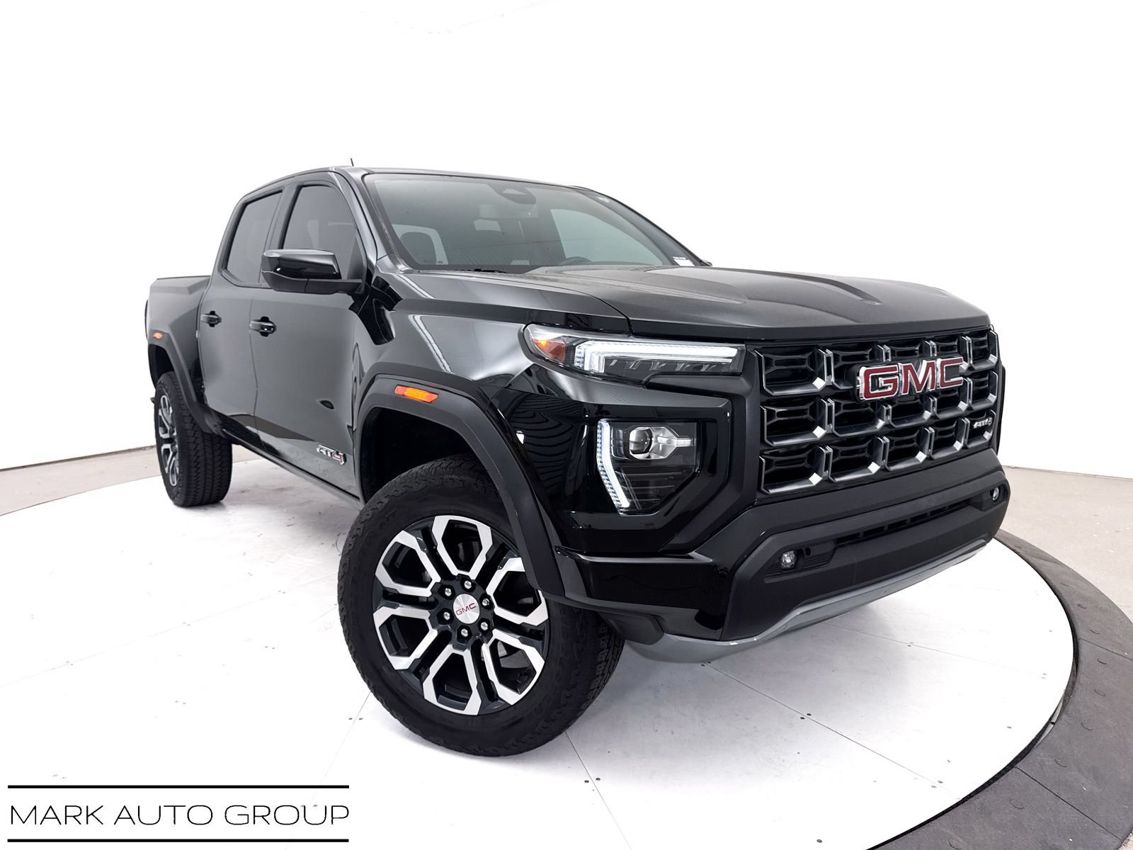 Used 2023 GMC Canyon AT4 w/ AT4 Premium Package AWD/4WD image 1