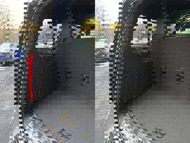 New 2026 GMC Yukon XL Denali w/ Sun & Power Step Package image 55