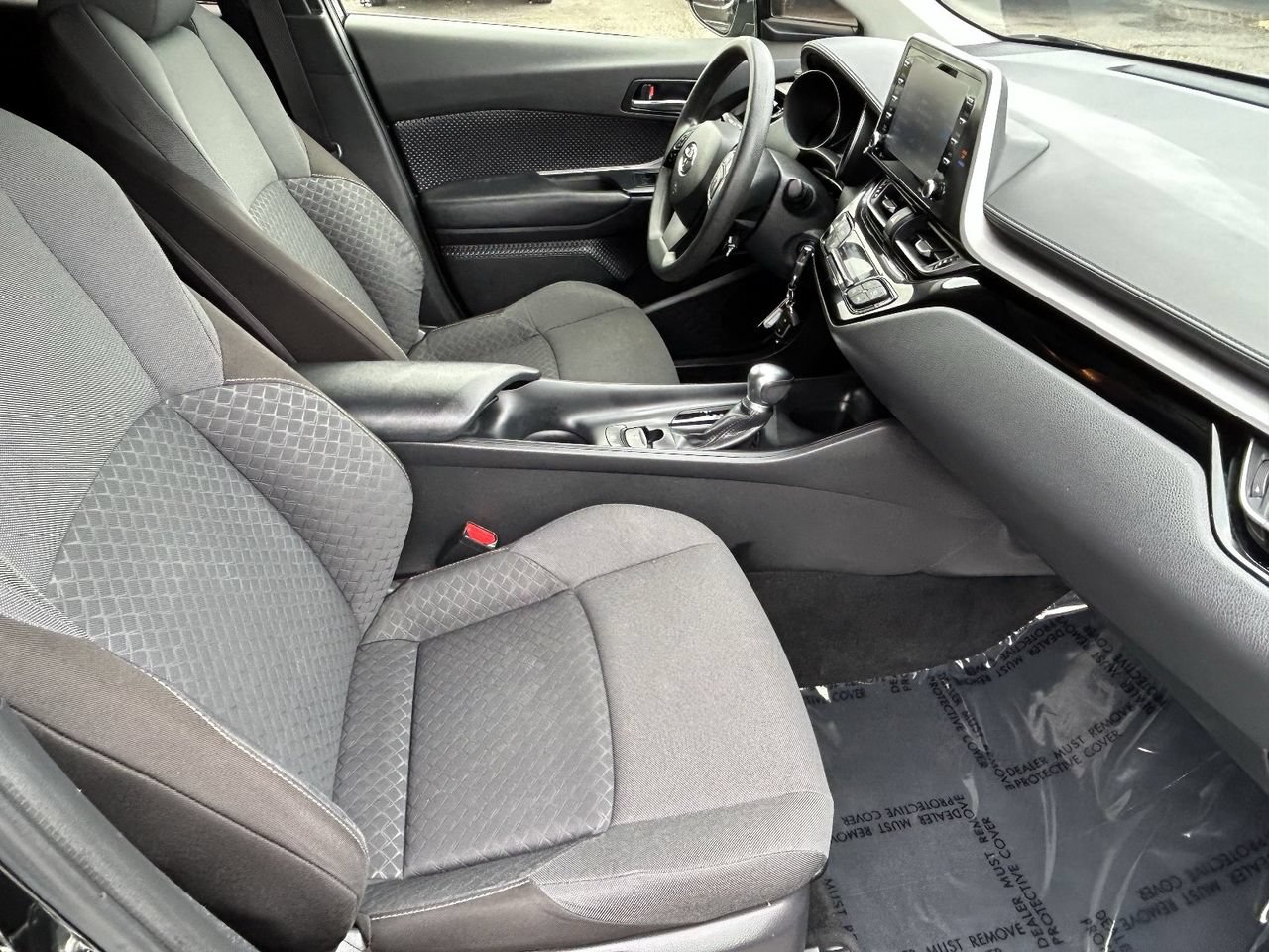Used 2021 Toyota C-HR LE FWD image 9