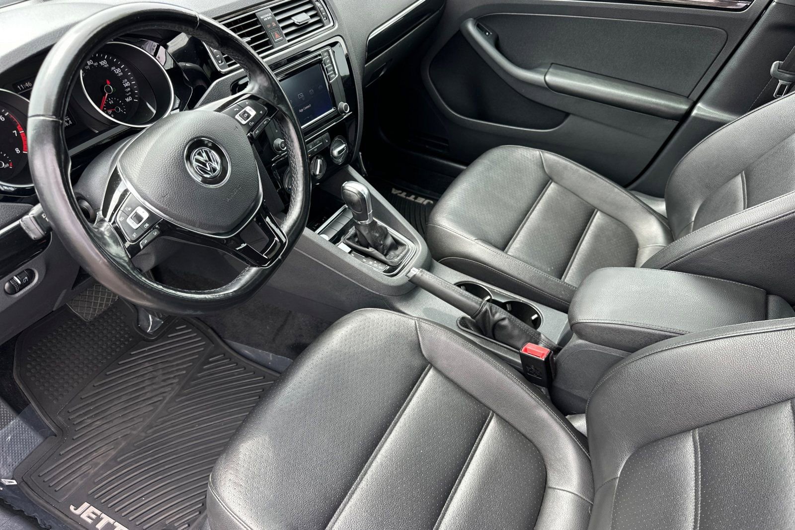 Used 2018 Volkswagen Jetta Sport FWD image 10