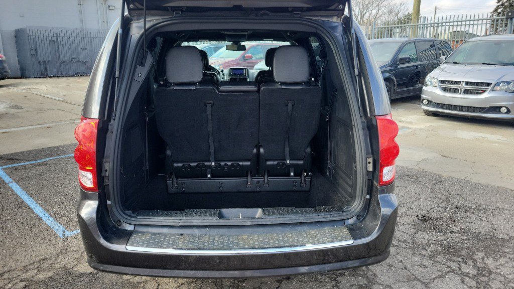 Used 2018 Dodge Grand Caravan GT FWD image 11