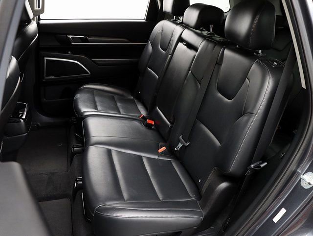 Used 2022 Kia Telluride LX image 11