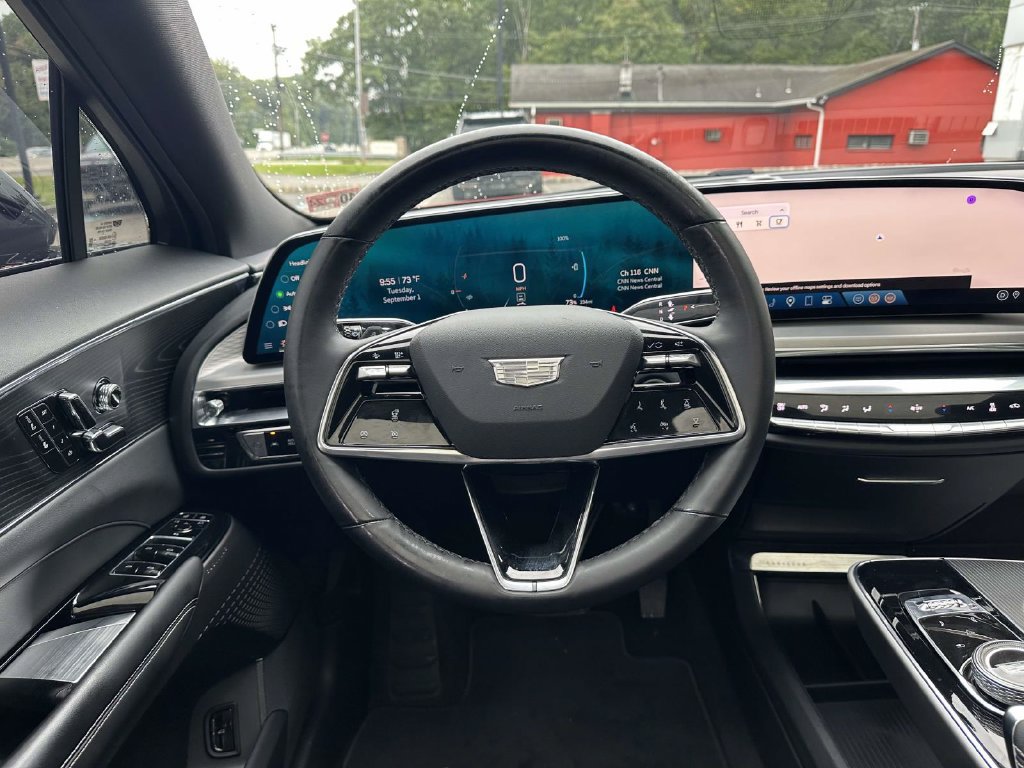 Used 2024 Cadillac Lyriq Sport RWD image 12