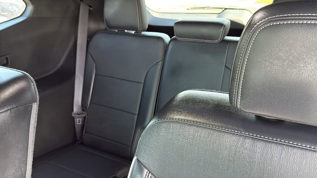 Used 2025 Buick Enclave Preferred image 27