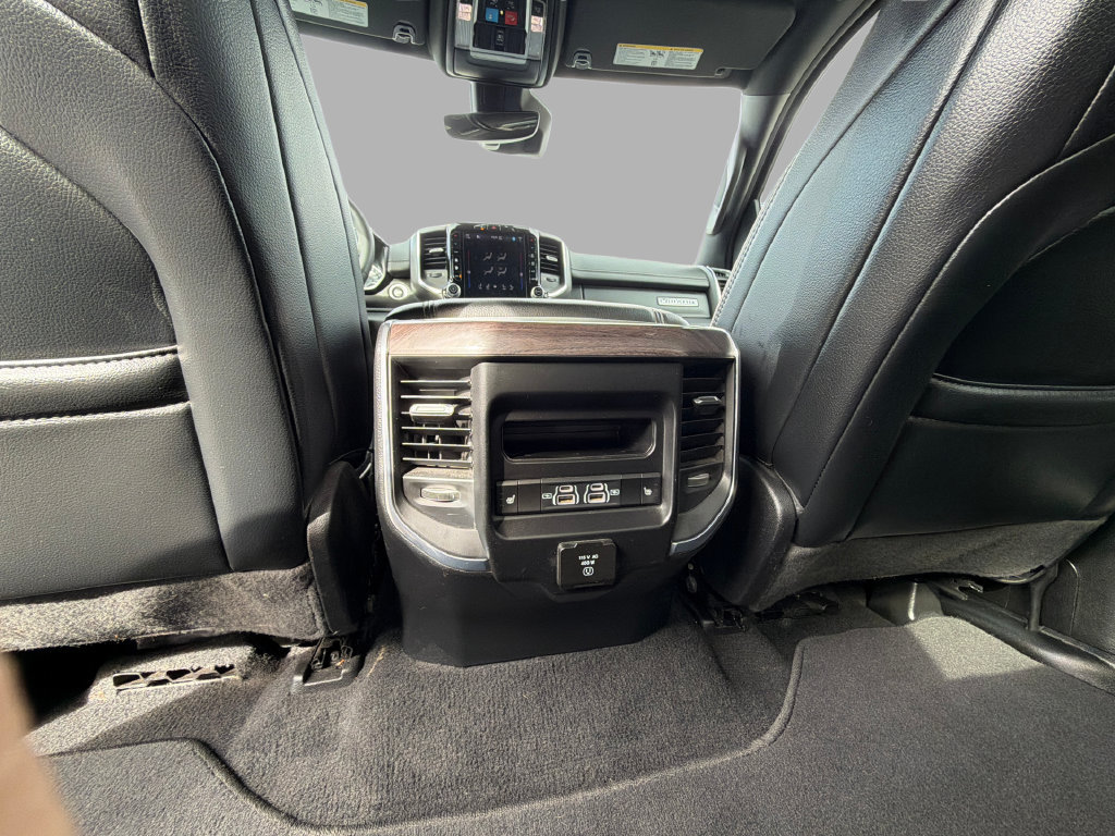 Used 2025 RAM 1500 Laramie AWD/4WD image 13