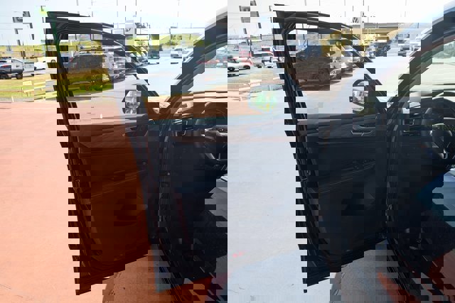 New 2026 Volkswagen Atlas SE image 10