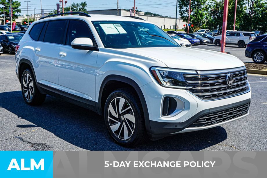 Used 2025 Volkswagen Atlas SE FWD image 3