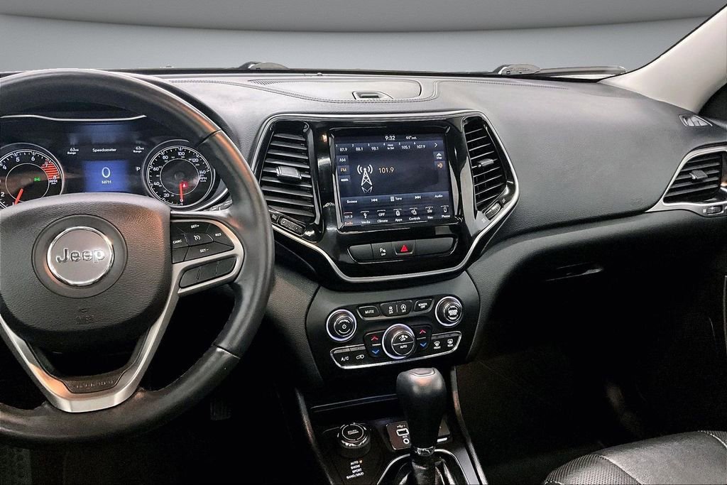 Used 2019 Jeep Cherokee Limited AWD/4WD image 9