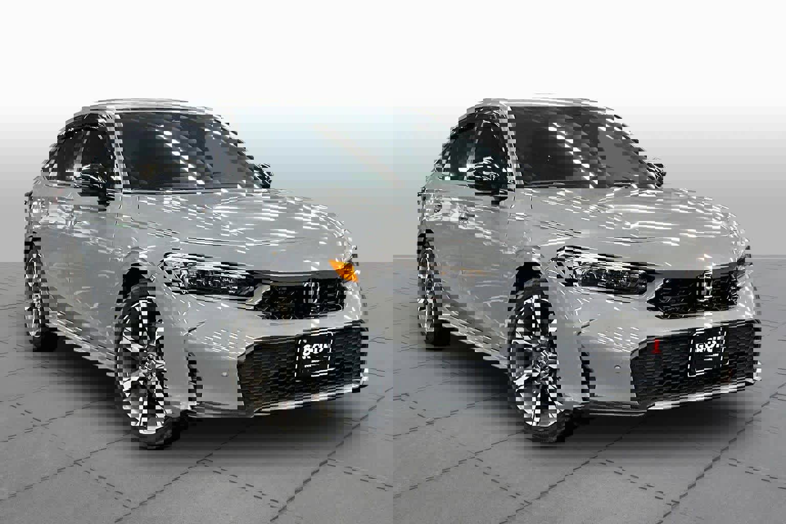 Used 2025 Honda Civic Sport Touring image 2