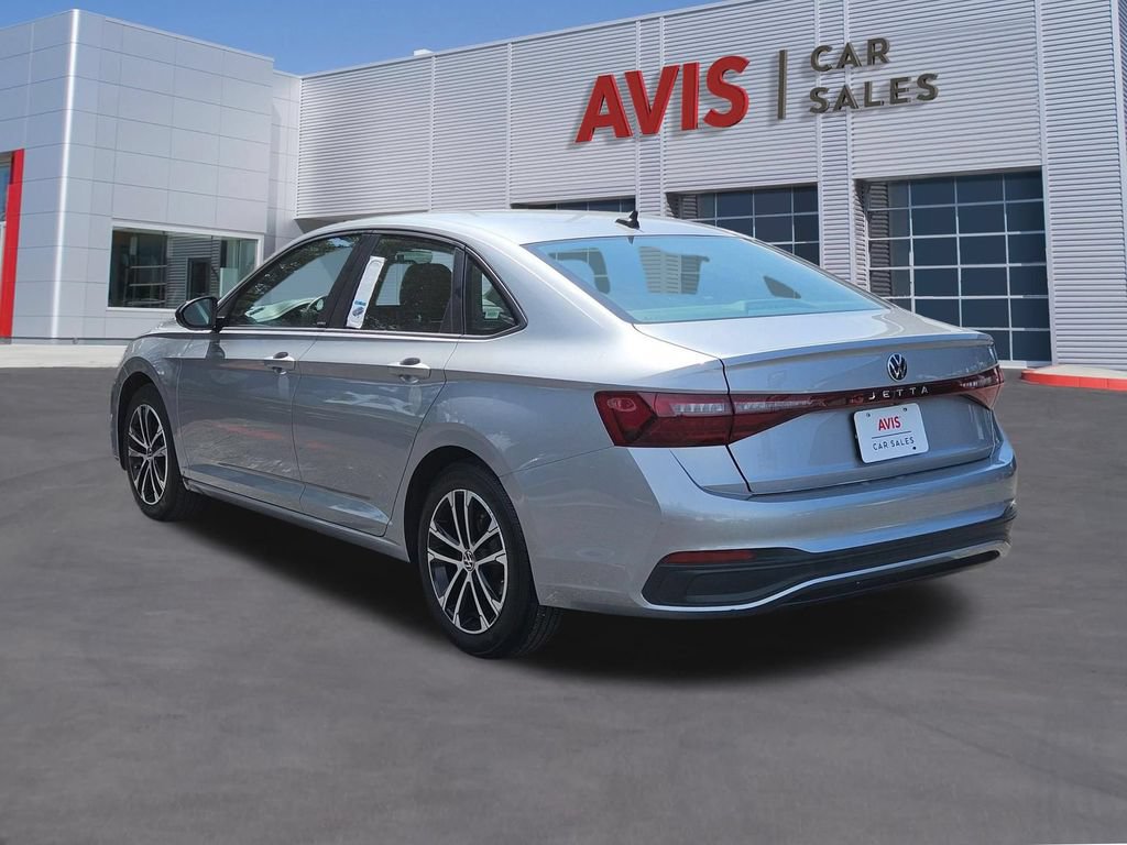 Used 2025 Volkswagen Jetta Sport FWD image 3