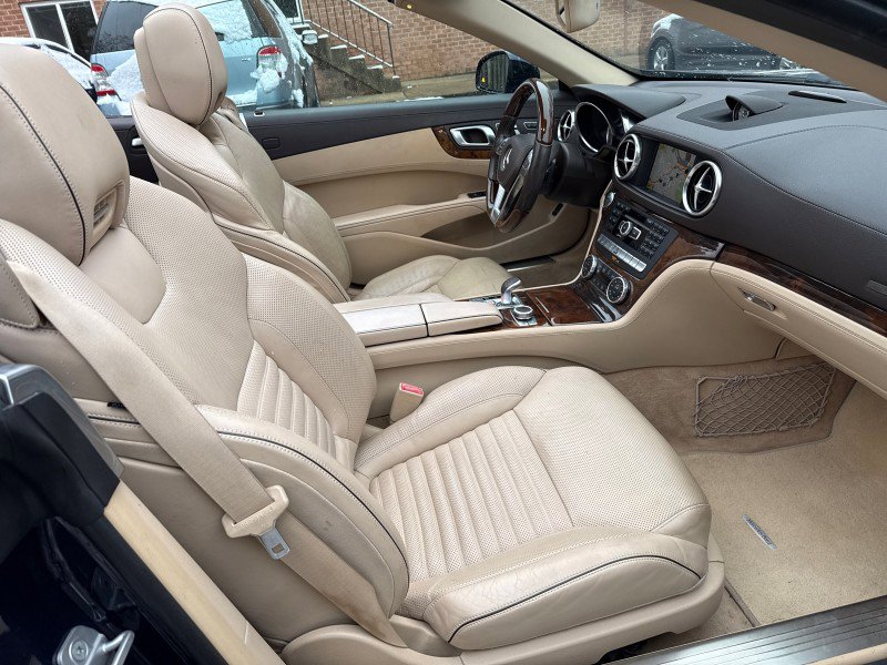 Used 2013 Mercedes-Benz SL 550 image 48