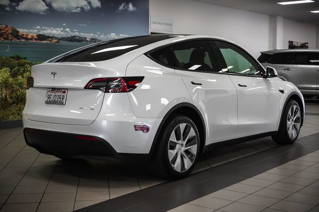 Used 2023 Tesla Model Y Long Range AWD/4WD image 6