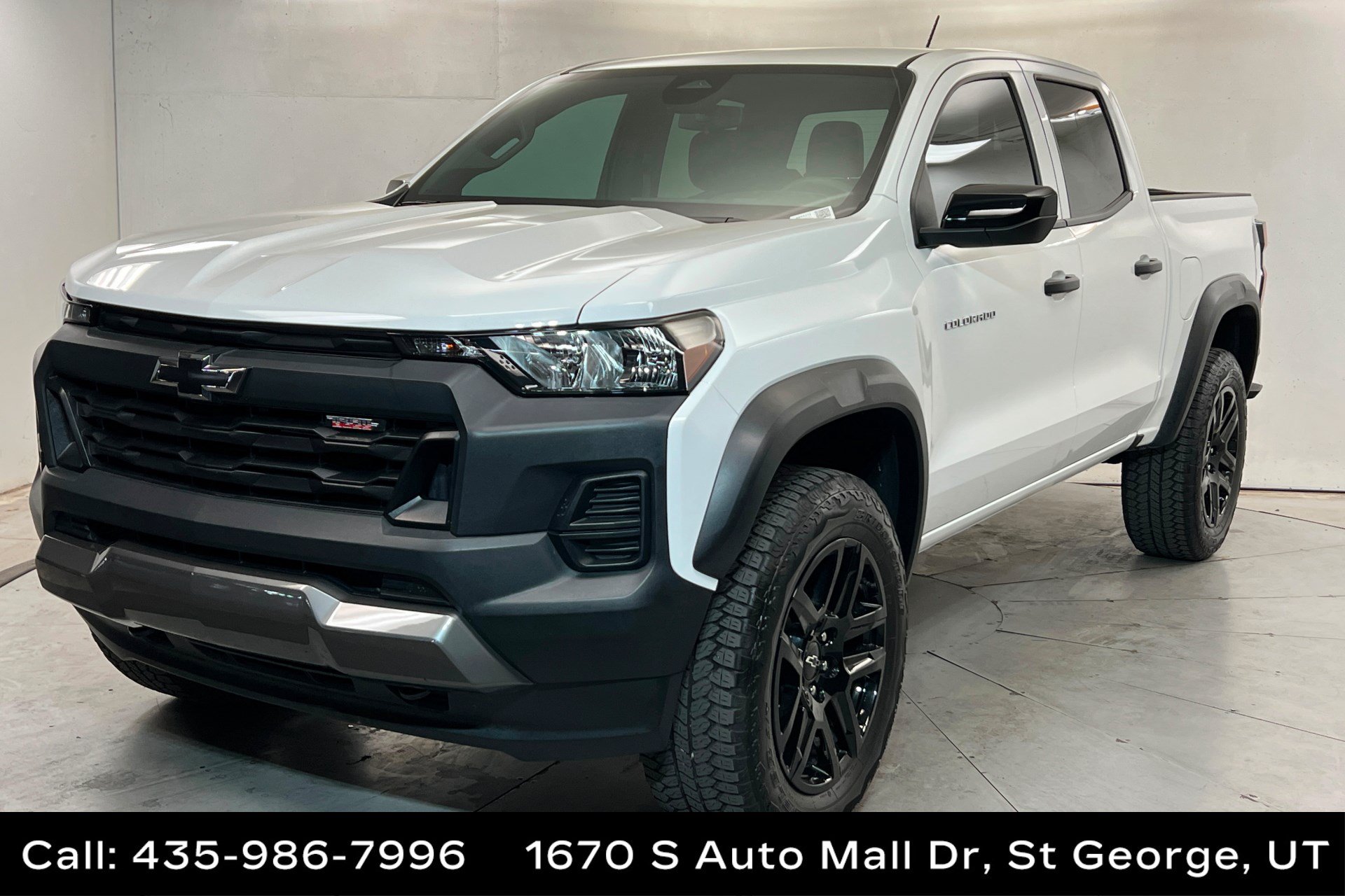 Used 2024 Chevrolet Colorado Trail Boss w/ Advanced Trailering Package AWD/4WD video 1