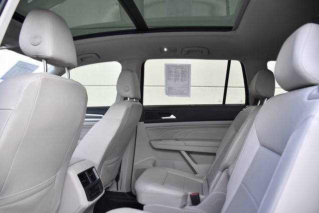 Used 2021 Volkswagen Atlas SE w/ Panoramic Sunroof Package image 21
